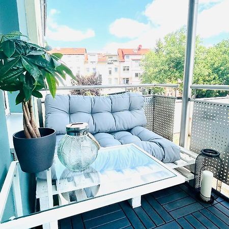 Renoviertes Apartment In Zentraler Lage - Wlan, Smart-Tv, Kuche, Balkon Und Queensize-Bett Fur 4 Gaste Erfurt Exterior foto